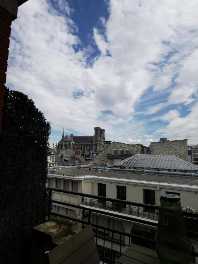 Suite De L'Etape - Vue Cathedrale Reims Exteriör bild